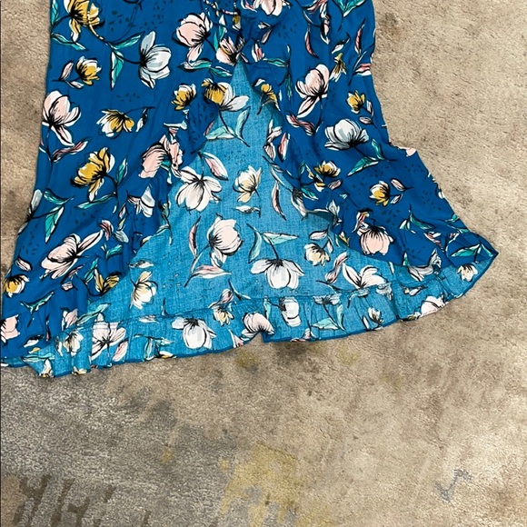 NWOT Skylar + Madison Asymmetrical Floral Dress - Picture 3 of 4